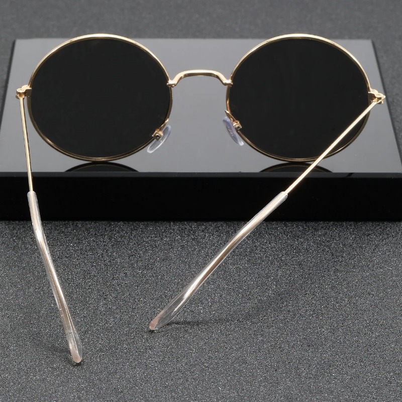 Retro Men Punk Style Sunglasse - Metal Photo Panel avis et prix
